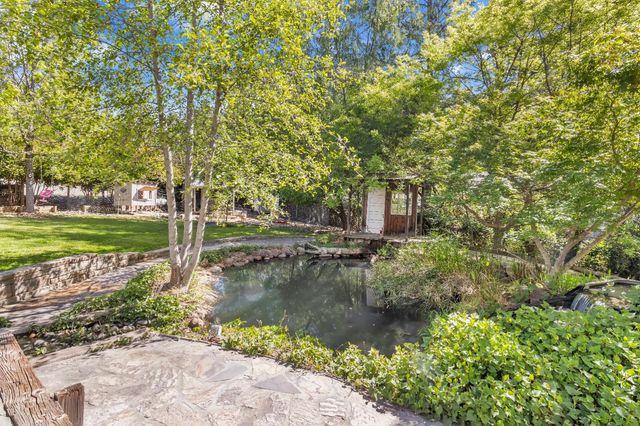 12071 Alta Sierra Dr, Grass Valley, CA 95949