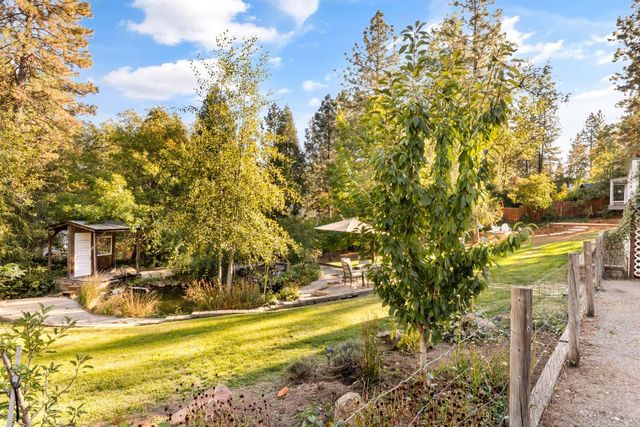 12071 Alta Sierra Dr, Grass Valley, CA 95949