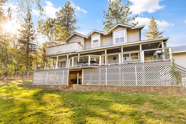12071 Alta Sierra Dr, Grass Valley, CA 95949