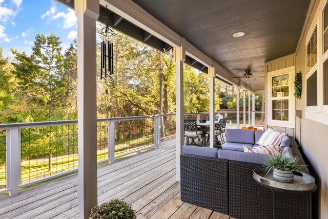 12071 Alta Sierra Dr, Grass Valley, CA 95949