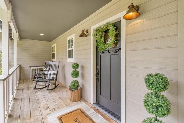 12071 Alta Sierra Dr, Grass Valley, CA 95949