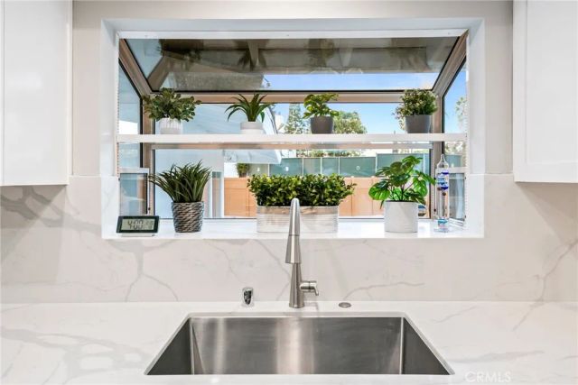 3716 Crownridge, Sherman Oaks, CA 91403