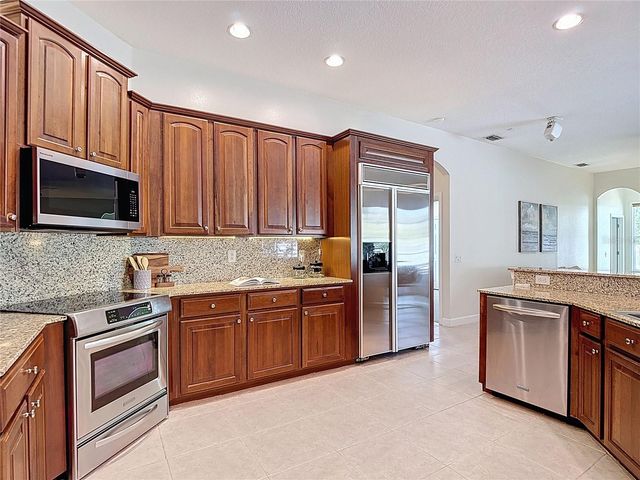 5106 ASHCREST COURT, Tampa, FL 33647