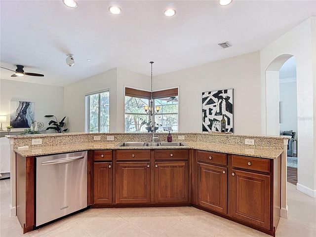 5106 ASHCREST COURT, Tampa, FL 33647