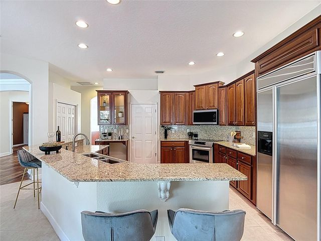 5106 ASHCREST COURT, Tampa, FL 33647