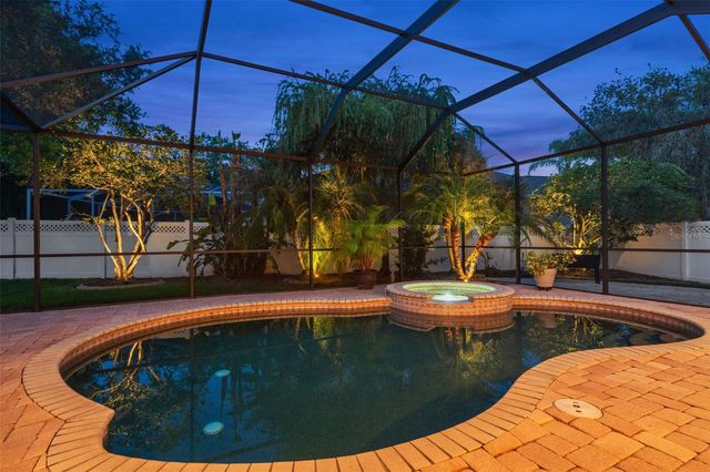 5106 ASHCREST COURT, Tampa, FL 33647