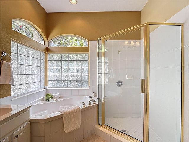 5106 ASHCREST COURT, Tampa, FL 33647