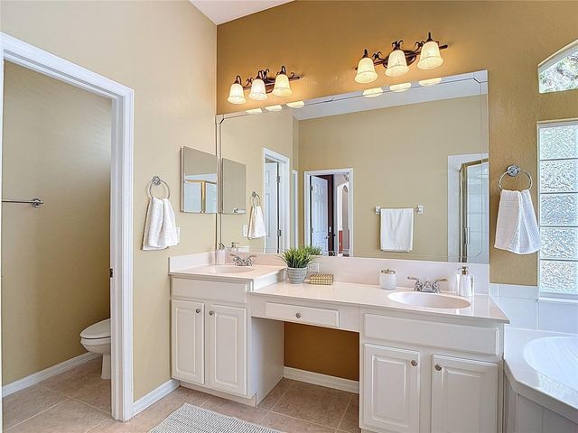 5106 ASHCREST COURT, Tampa, FL 33647