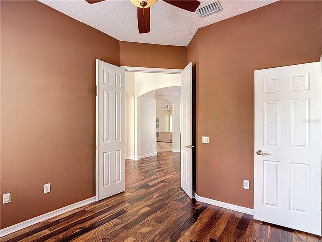 5106 ASHCREST COURT, Tampa, FL 33647