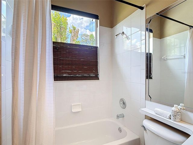 5106 ASHCREST COURT, Tampa, FL 33647