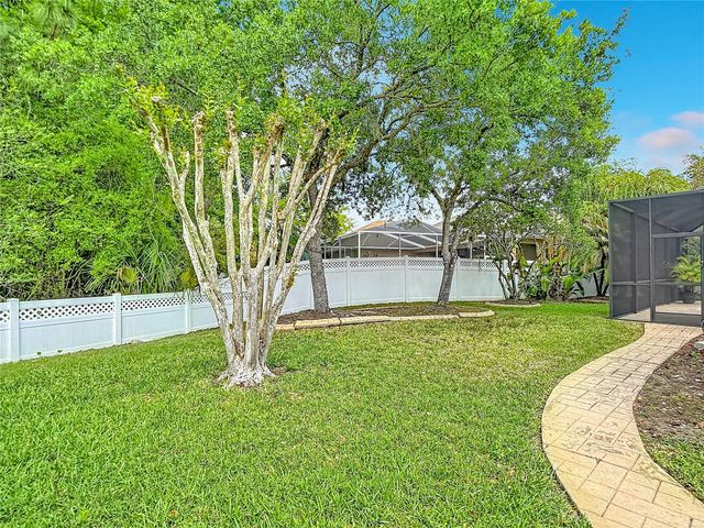 5106 ASHCREST COURT, Tampa, FL 33647