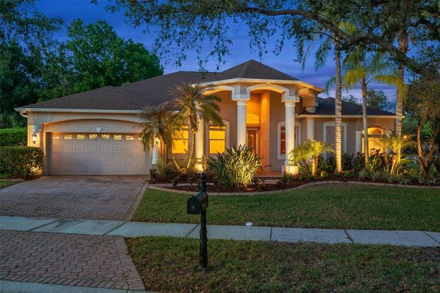 5106 ASHCREST COURT, Tampa, FL 33647