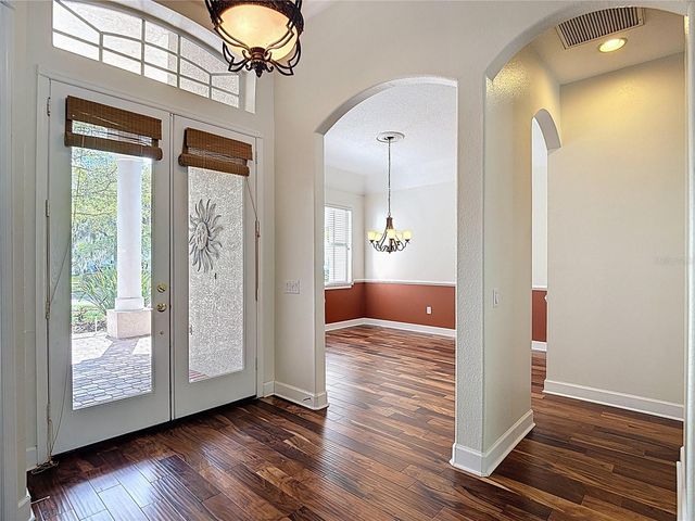 5106 ASHCREST COURT, Tampa, FL 33647