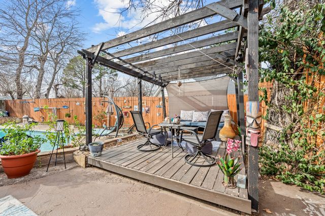 2125 Shady Brook Drive, Bedford, TX 76021