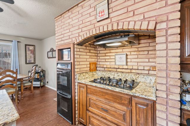 2125 Shady Brook Drive, Bedford, TX 76021