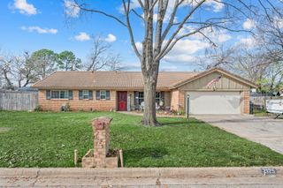 2125 Shady Brook Drive, Bedford, TX 76021