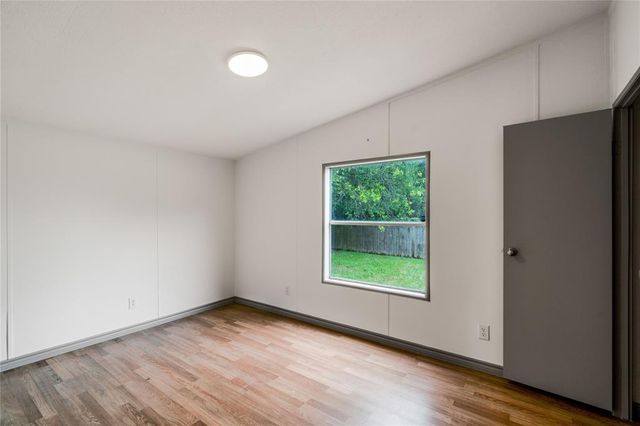 16327 Lone Star, Conroe, TX 77302