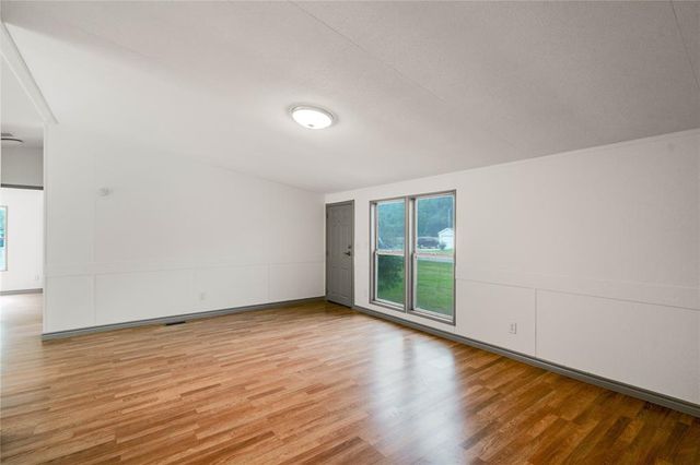 16327 Lone Star, Conroe, TX 77302