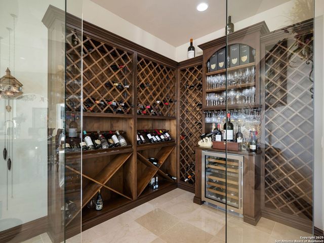 131 CHAMPIONS BEND, San Antonio, TX 78258