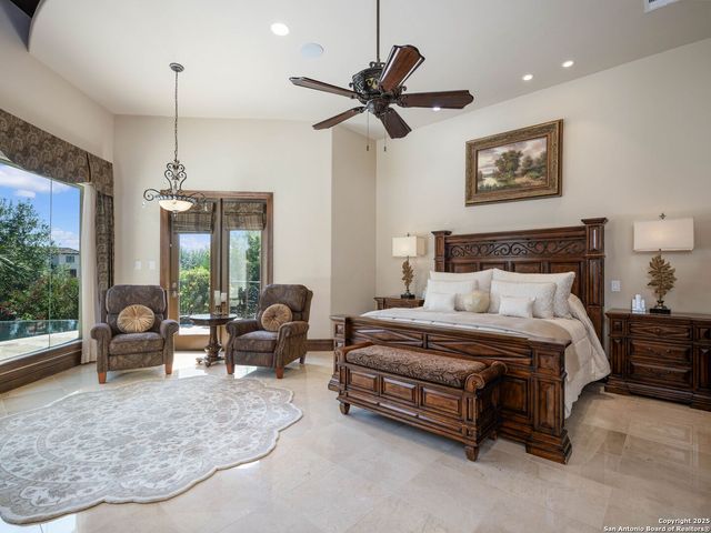 131 CHAMPIONS BEND, San Antonio, TX 78258