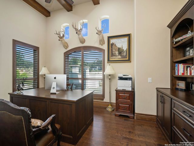 131 CHAMPIONS BEND, San Antonio, TX 78258