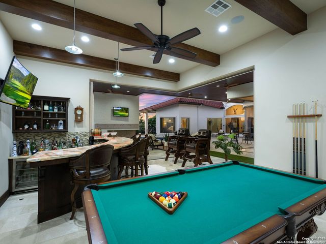 131 CHAMPIONS BEND, San Antonio, TX 78258