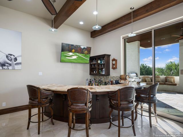 131 CHAMPIONS BEND, San Antonio, TX 78258