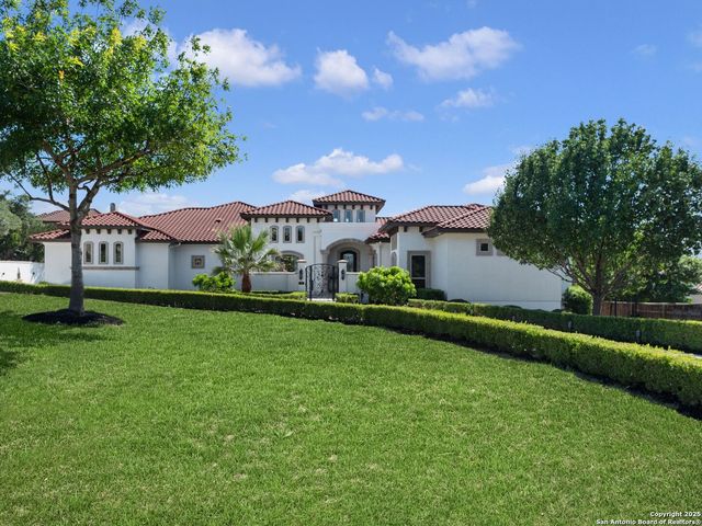 131 CHAMPIONS BEND, San Antonio, TX 78258