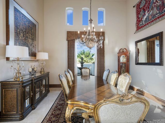 131 CHAMPIONS BEND, San Antonio, TX 78258