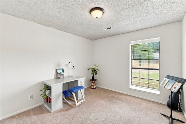 2753 E Copper Oaks Place, Fayetteville, AR 72703
