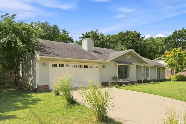 2753 E Copper Oaks Place, Fayetteville, AR 72703