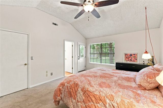 2753 E Copper Oaks Place, Fayetteville, AR 72703