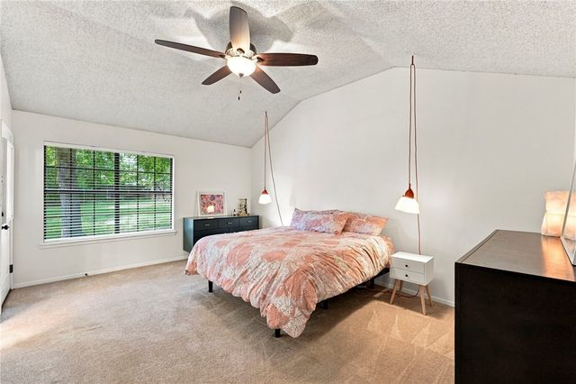 2753 E Copper Oaks Place, Fayetteville, AR 72703
