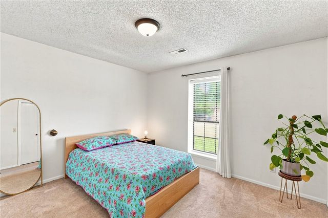 2753 E Copper Oaks Place, Fayetteville, AR 72703