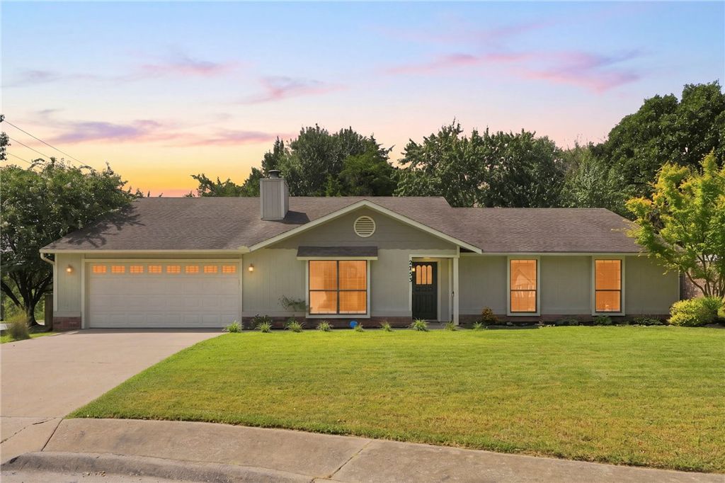 2753 E Copper Oaks Place, Fayetteville, AR 72703