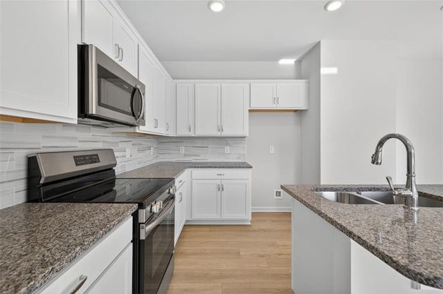 852 Kensington Street, Kingston, GA 30145