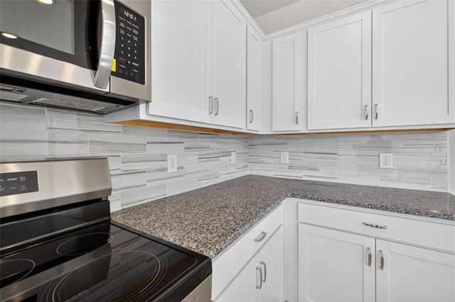 852 Kensington Street, Kingston, GA 30145