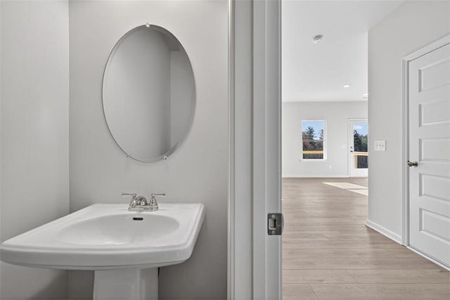 852 Kensington Street, Kingston, GA 30145