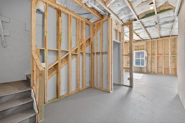 852 Kensington Street, Kingston, GA 30145