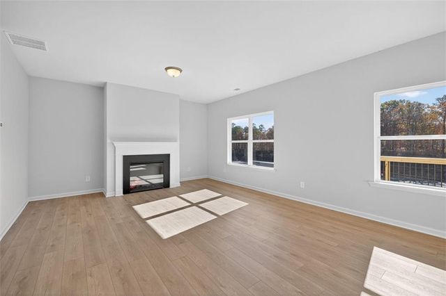 852 Kensington Street, Kingston, GA 30145