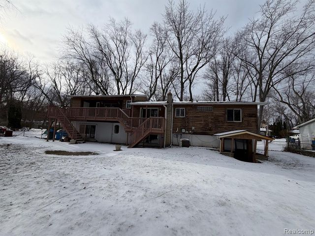 3099 Chenoa Street, Commerce Twp, MI 48382