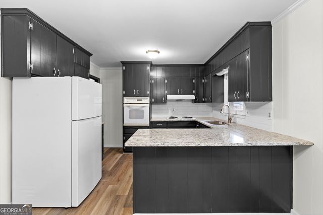 3548 Meadowview Court, Rex, GA 30273