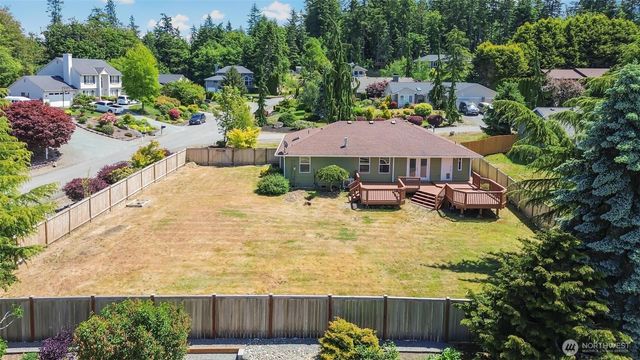 745 Erik Way, Camano Island, WA 98282