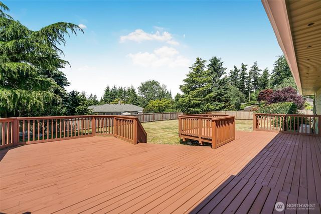 745 Erik Way, Camano Island, WA 98282
