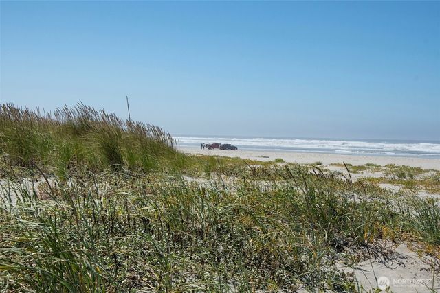 31310 I Street, Ocean Park, WA 98640