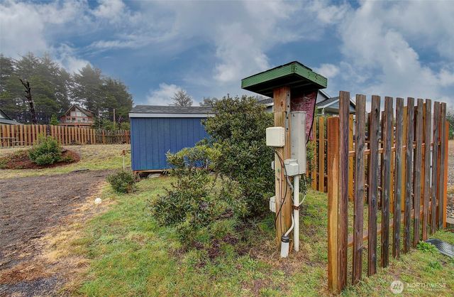 31310 I Street, Ocean Park, WA 98640