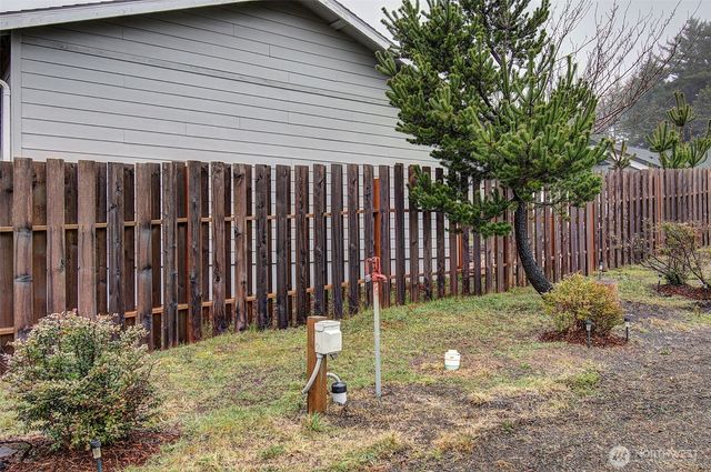 31310 I Street, Ocean Park, WA 98640