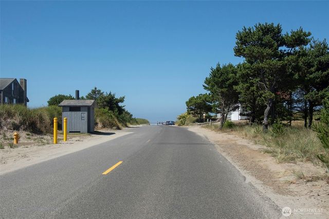 31310 I Street, Ocean Park, WA 98640