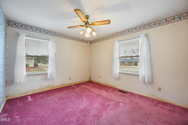 607 Bedford Road, Fayetteville, NC 28303