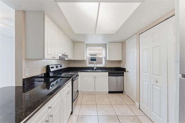 9950 TURF WAY 4, Orlando, FL 32837